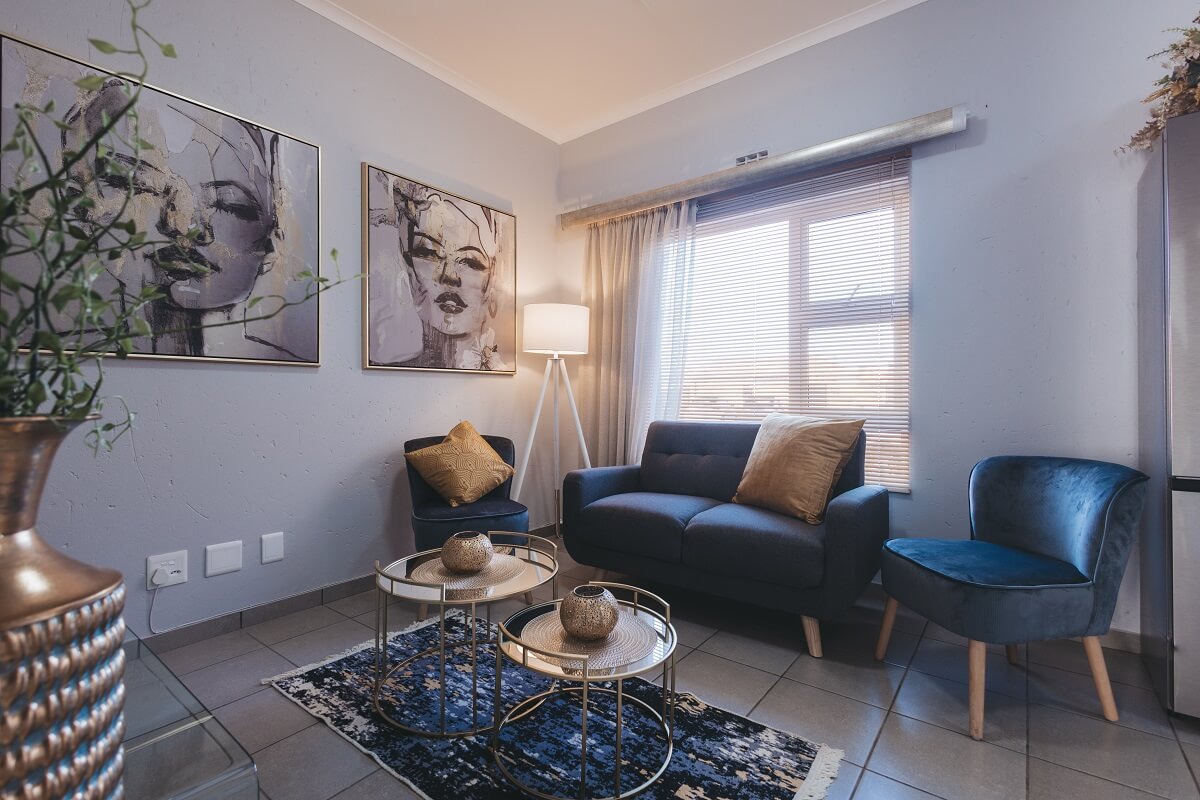 BACHELOR Unit 2 Photo